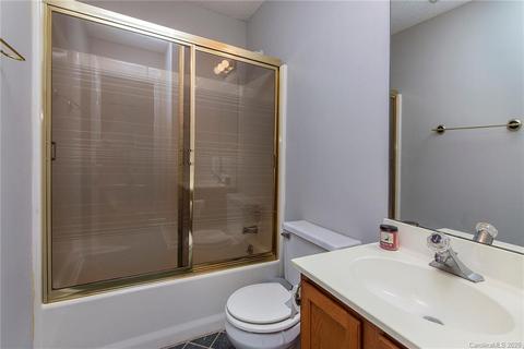 2725 Haversham Ct, Charlotte, NC 28216 photo 20