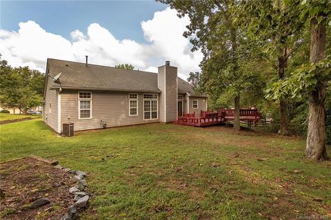 2725 Haversham Ct, Charlotte, NC 28216 photo 22