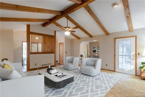 101 Web Pl, Mills River, NC 28759 photo 2