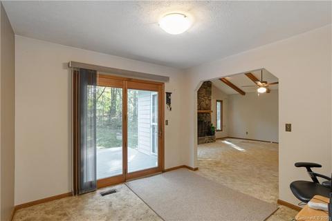 101 Web Pl, Mills River, NC 28759 photo 5