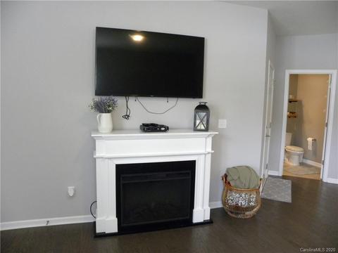 27 Halcyon Ct, Fletcher, NC 28732 photo 4
