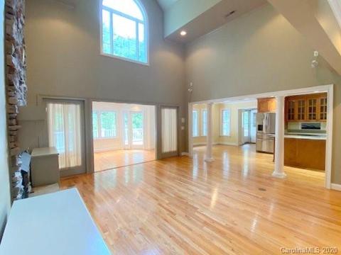 376 Beau Valley Ln, Tryon, NC 28782 photo 8