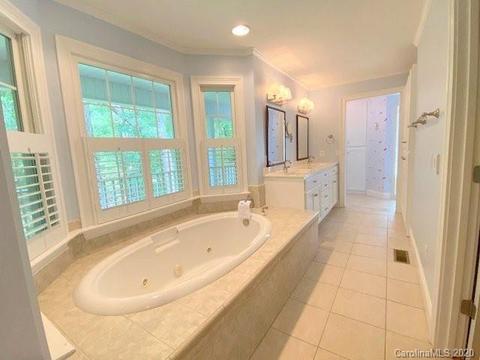376 Beau Valley Ln, Tryon, NC 28782 photo 11