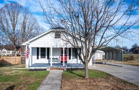 204 Walker St, Kannapolis, NC 28081 photo 1