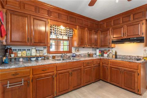 182 Carpenter Rd, Marion, NC 28752 photo 7