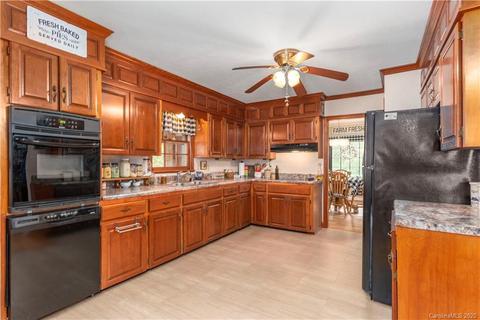 182 Carpenter Rd, Marion, NC 28752 photo 6