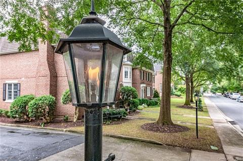 154 Perrin Pl, Charlotte, NC 28207 photo 3