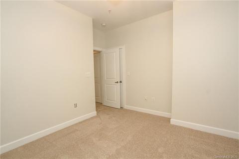 627 E 10th St, Charlotte, NC 28202 photo 29