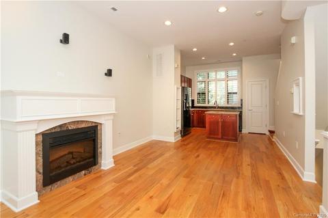 627 E 10th St, Charlotte, NC 28202 photo 6
