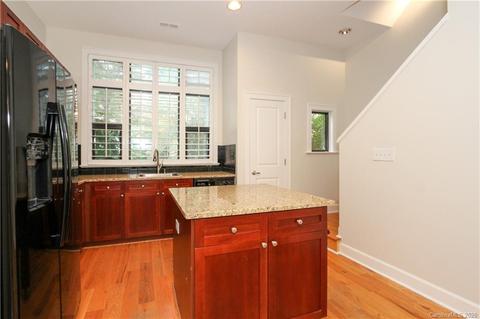 627 E 10th St, Charlotte, NC 28202 photo 7