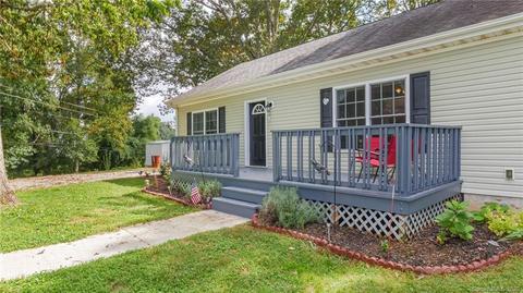 28 Montrose St, Flat Rock, NC 28731 photo 1