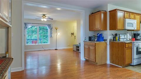 28 Montrose St, Flat Rock, NC 28731 photo 10