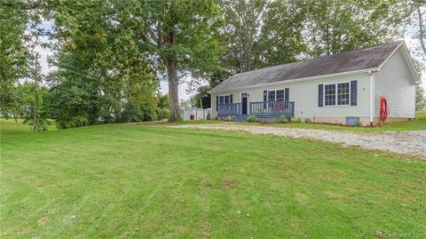 28 Montrose St, Flat Rock, NC 28731 photo 2