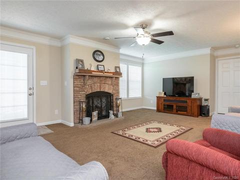 122 Back Acres Ln, Kannapolis, NC 28081 photo 4