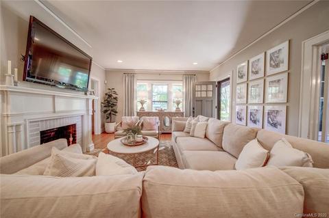 307 E First St, Lowell, NC 28098 photo 5