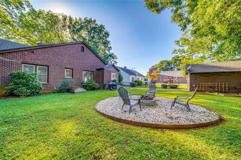 307 E First St, Lowell, NC 28098 photo 22