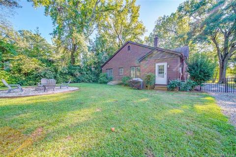 307 E First St, Lowell, NC 28098 photo 23