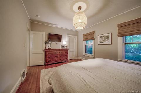 307 E First St, Lowell, NC 28098 photo 12