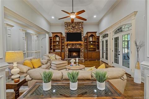 422 Langston Place Dr, Fort Mill, SC 29708 photo 8