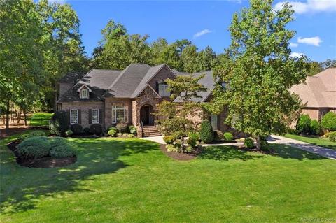 422 Langston Place Dr, Fort Mill, SC 29708 photo 2