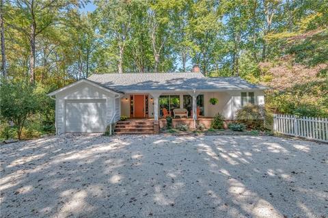 525 Wilderness Rd, Tryon, NC 28782 photo 1