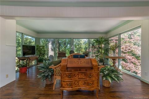 525 Wilderness Rd, Tryon, NC 28782 photo 5