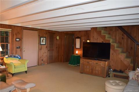 198 Spring Rd, Spruce Pine, NC 28777 photo 5