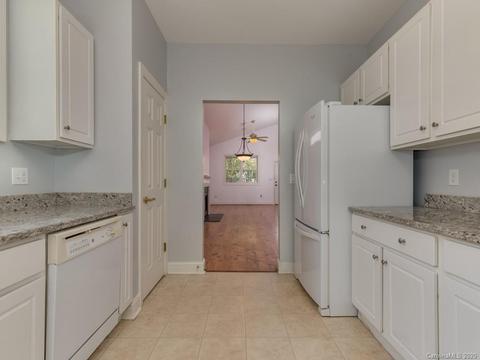 60 Avonlea Ln, Flat Rock, NC 28731 photo 36