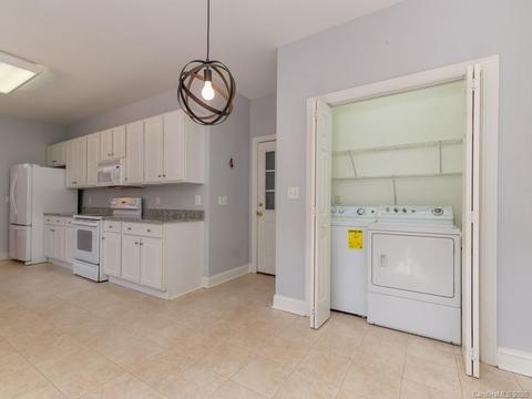 60 Avonlea Ln, Flat Rock, NC 28731 photo 35