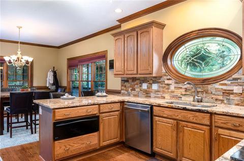 71 Cane Brook Dr, Leicester, NC 28748 photo 8