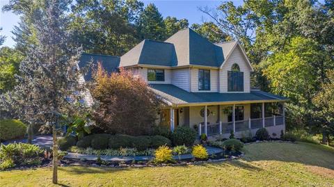 71 Cane Brook Dr, Leicester, NC 28748 photo 2