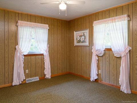 83 Harris Rd, Fairview, NC 28730 photo 10