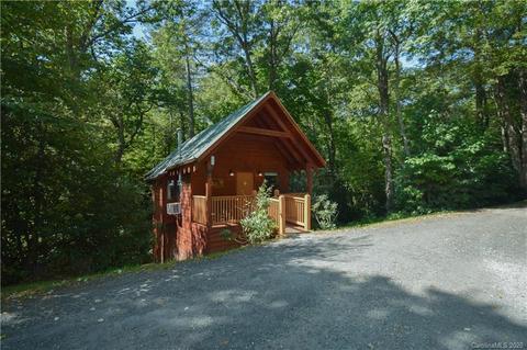 81 Creekside Loop, Spruce Pine, NC 28777 photo 5