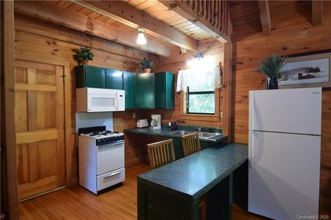 81 Creekside Loop, Spruce Pine, NC 28777 photo 11