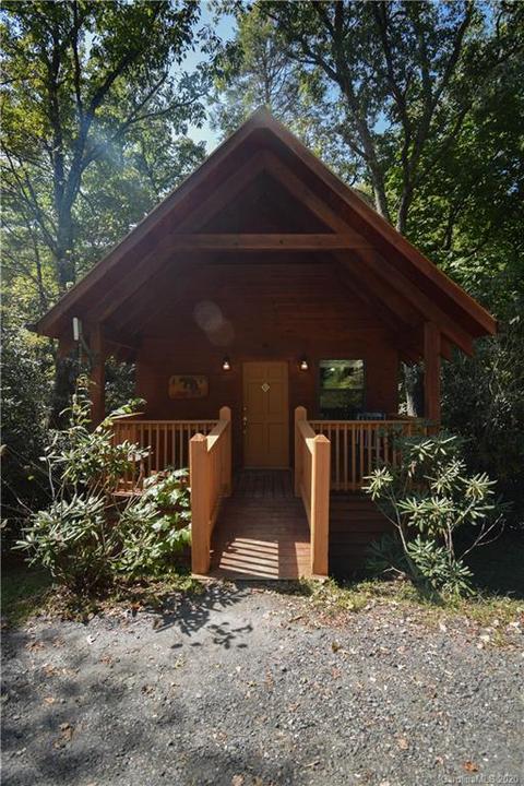 81 Creekside Loop, Spruce Pine, NC 28777 photo 4