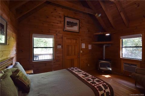 81 Creekside Loop, Spruce Pine, NC 28777 photo 14