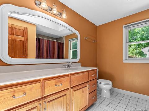 700 Iris Crest Rd, Marshall, NC 28753 photo 16