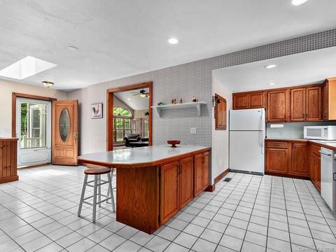 700 Iris Crest Rd, Marshall, NC 28753 photo 11