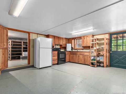 700 Iris Crest Rd, Marshall, NC 28753 photo 24