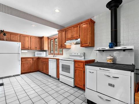 700 Iris Crest Rd, Marshall, NC 28753 photo 10
