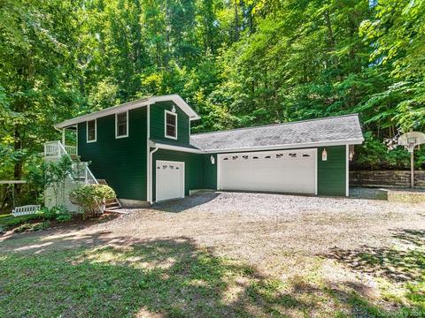 700 Iris Crest Rd, Marshall, NC 28753 photo 3