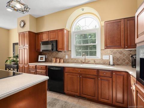 72 Deer Run, Brevard, NC 28712 photo 10