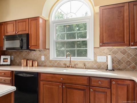 72 Deer Run, Brevard, NC 28712 photo 11
