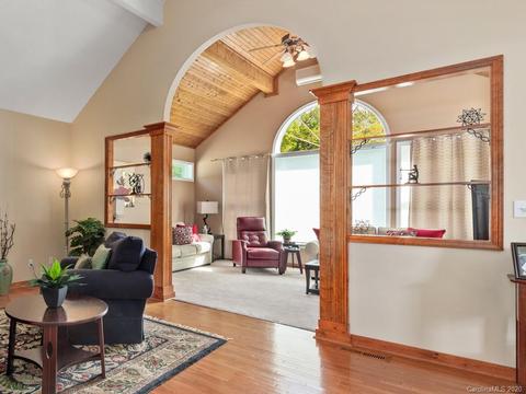 72 Deer Run, Brevard, NC 28712 photo 4