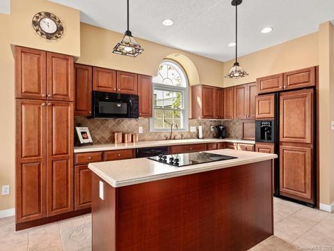 72 Deer Run, Brevard, NC 28712 photo 9