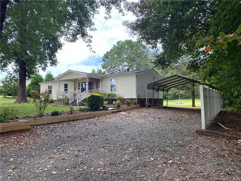 4869 Panama Dr, Conover, NC 28613 photo 1