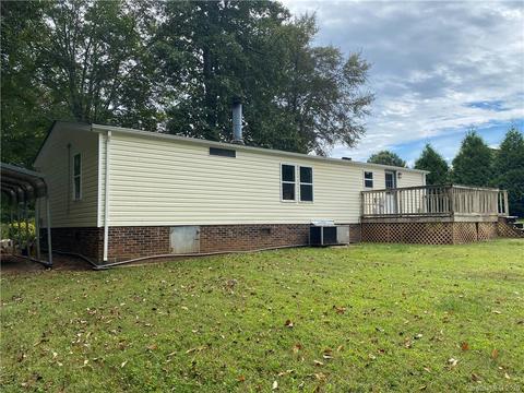 4869 Panama Dr, Conover, NC 28613 photo 9