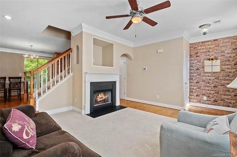 21331 Pine St, Cornelius, NC 28031 photo 3