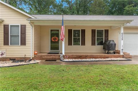 6529 Cedar Rd, Denver, NC 28037 photo 4