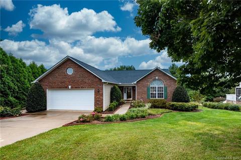 3493 Overbrook Dr, Conover, NC 28613 photo 1